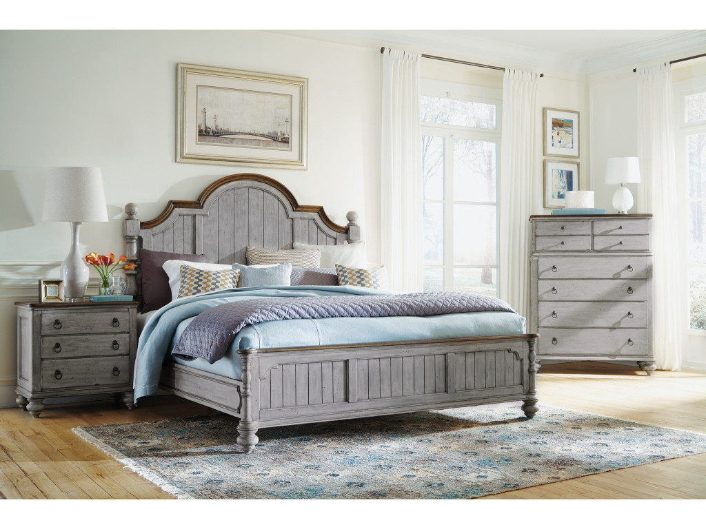 Plymouth Gray King Poster Bed